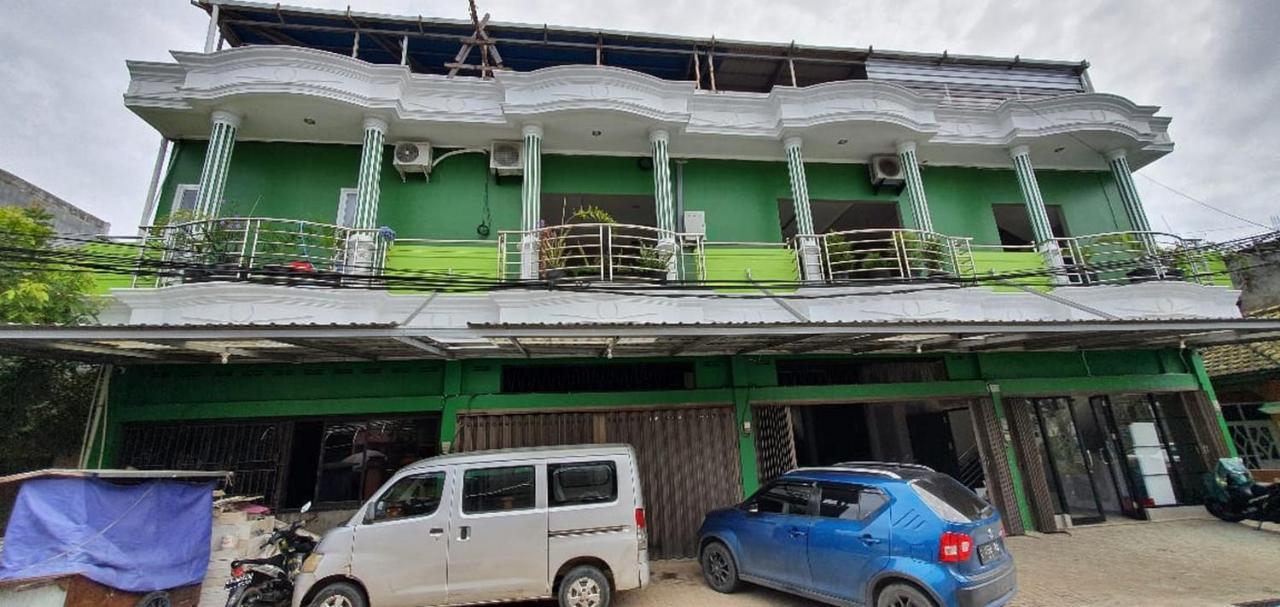 Reddoorz Plus Near Siloam Hospital Balikpapan Exterior foto