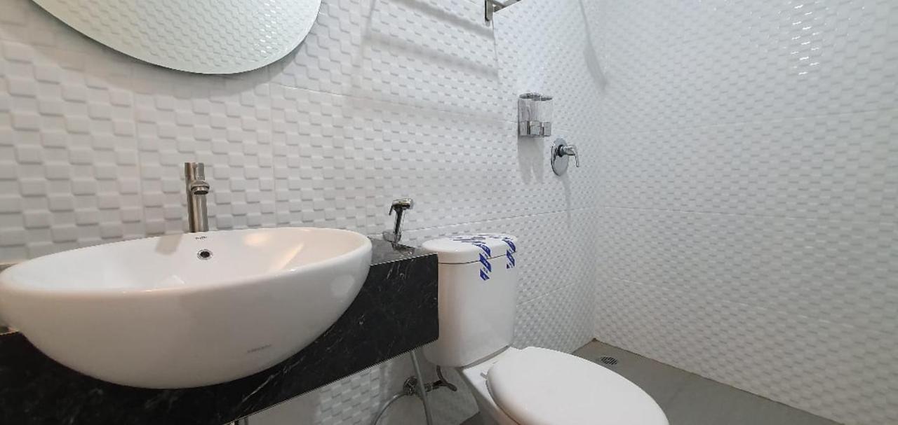 Reddoorz Plus Near Siloam Hospital Balikpapan Exterior foto