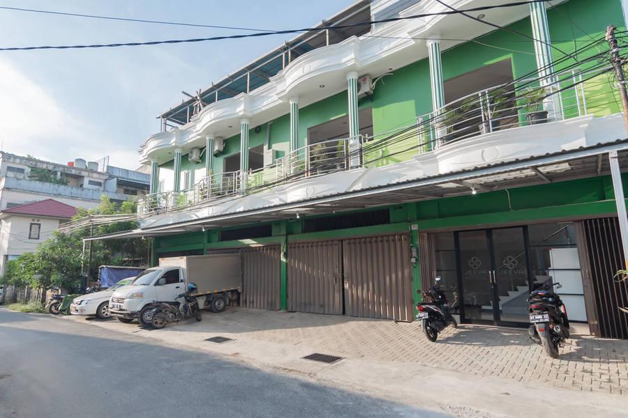 Reddoorz Plus Near Siloam Hospital Balikpapan Exterior foto